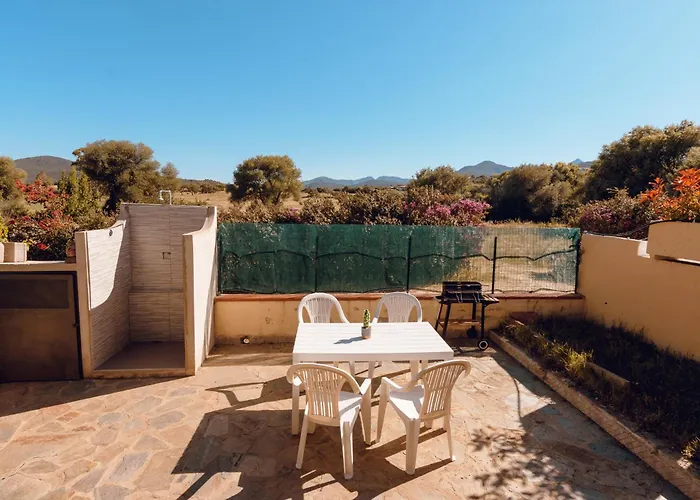 Esclusiva Con Giardino, Paradiso Terrestre Nyaraló San Teodoro